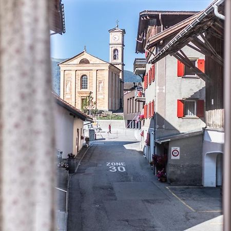 Hotel Cualmet - Aktiv Erholen Und Geniessen Tiefencastel Bagian luar foto